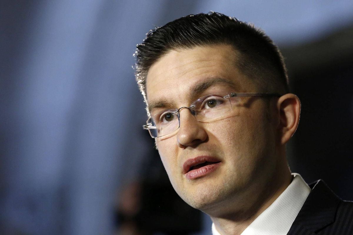 Poilievre says House should be recalled as NDP vows to vote down